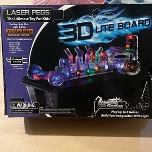 3D Lite Board Laser Game Bldg 115 pieces Laser pegs 5 games 21 Models AC Adapter